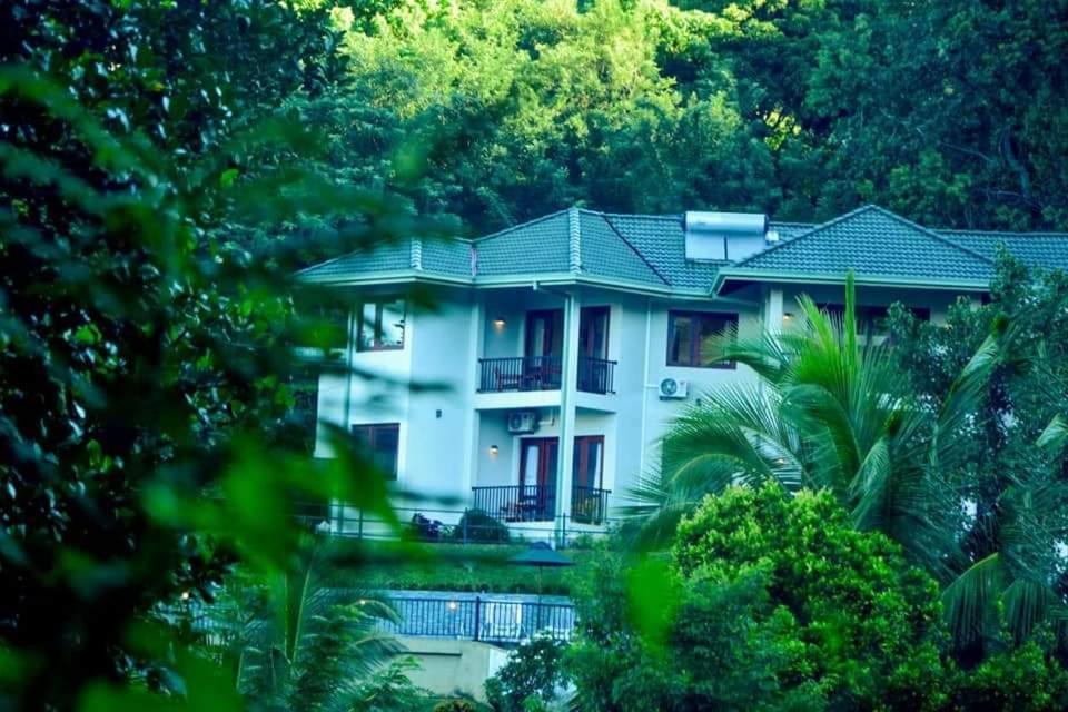 The Grand Hills Panzió Kandy Kültér fotó